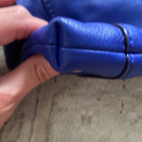 Like new Kate Spade New York crossbody bag - Picture 4 of 12